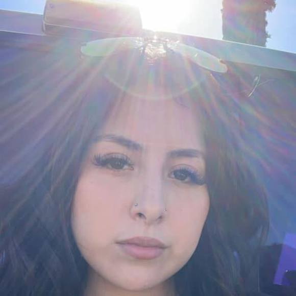 Meet your Posher, Lizeth - Picture 1 of 1